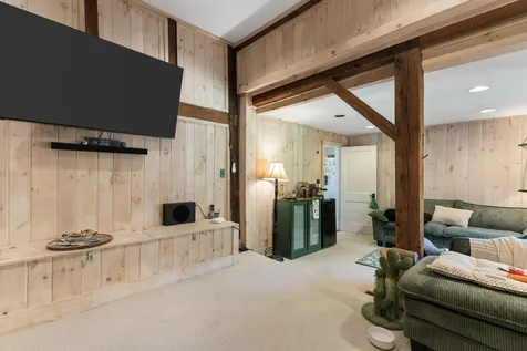 492 Dover Road Newfane VT 05345