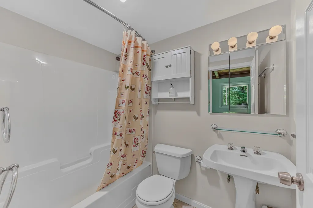 1190 Streeter Pond Road Sugar Hill NH 03586