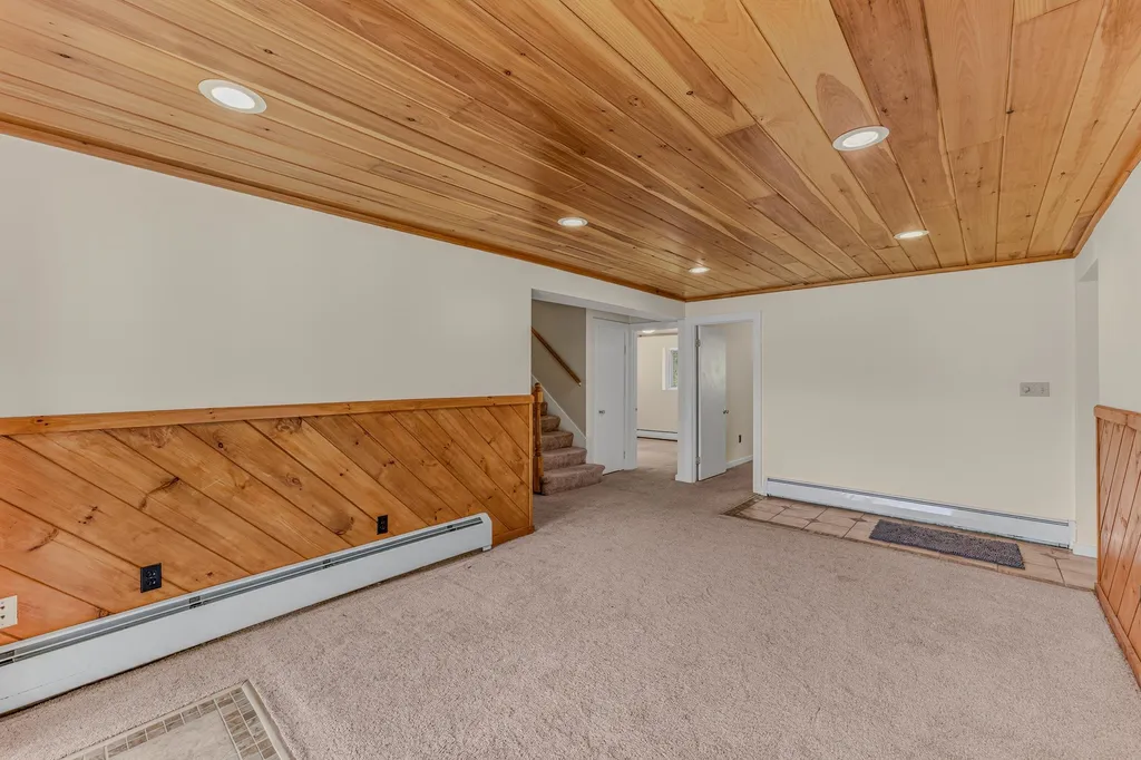 1190 Streeter Pond Road Sugar Hill NH 03586