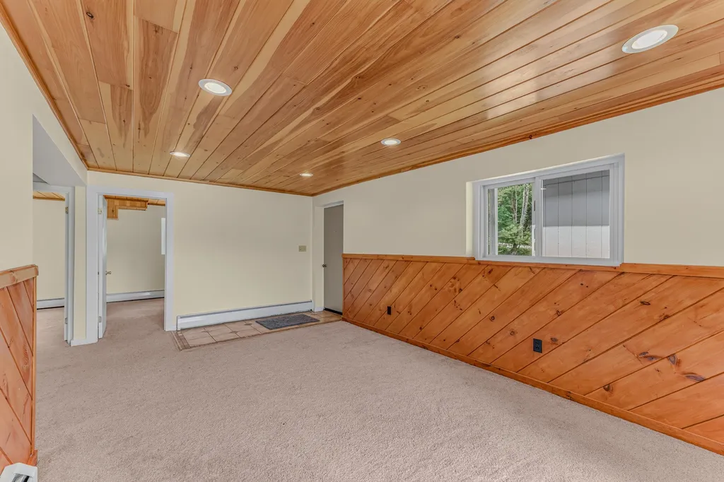 1190 Streeter Pond Road Sugar Hill NH 03586