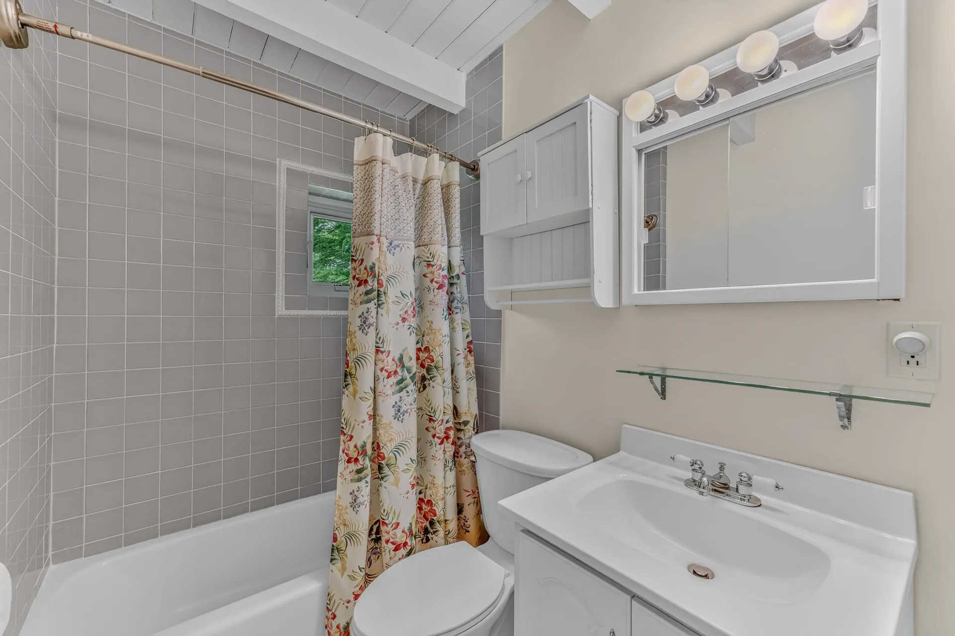1190 Streeter Pond Road Sugar Hill NH 03586
