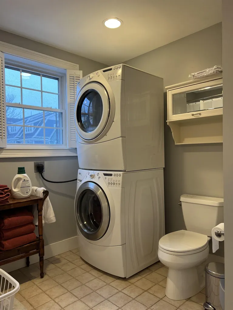 68 Mcdonough Street Portsmouth NH 03801