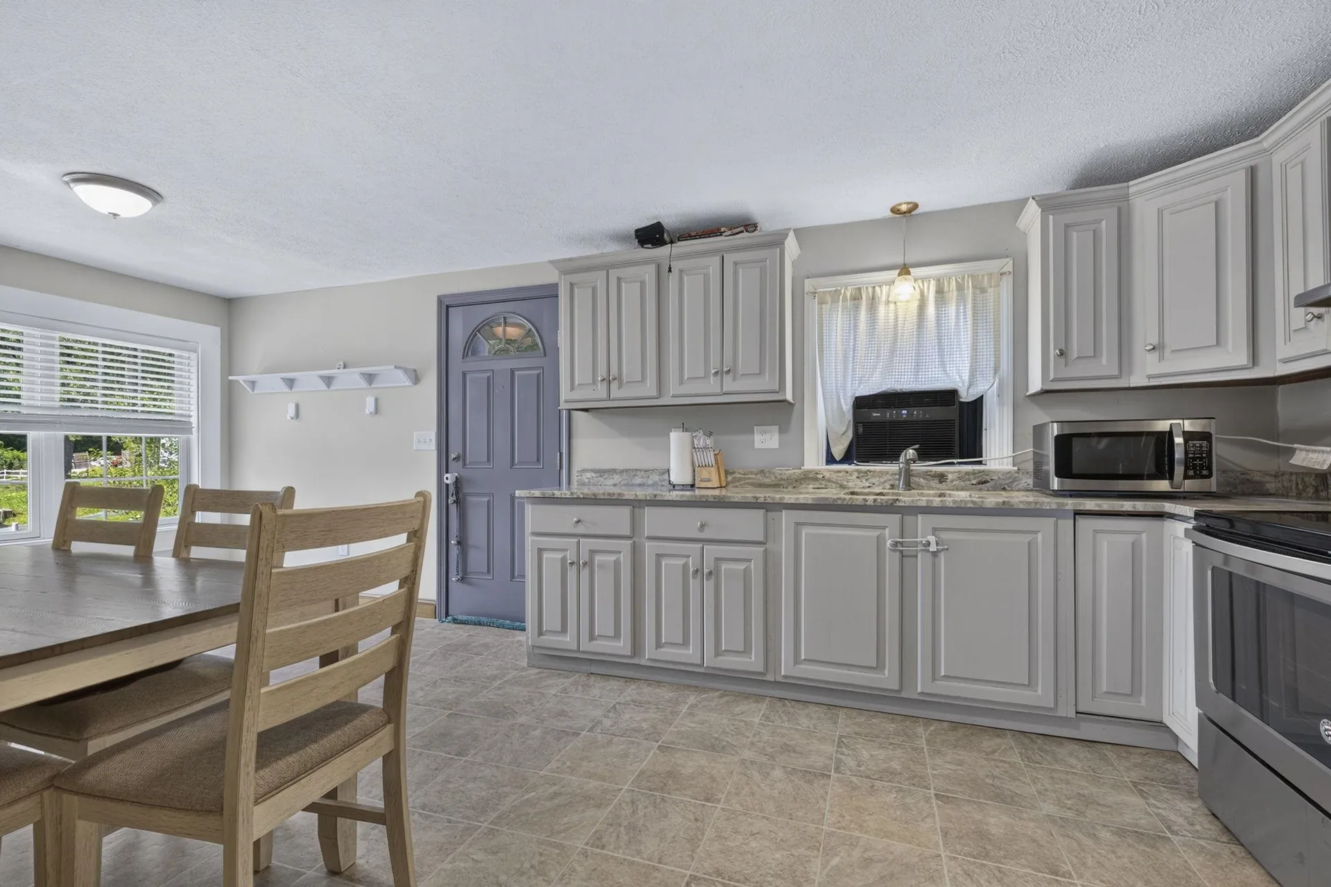 6 Frost Road Derry NH 03038