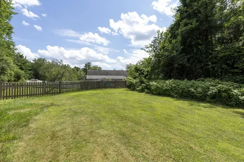 6 Frost Road Derry NH 03038