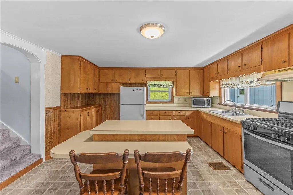 591 Randolph Road Morristown VT 05661