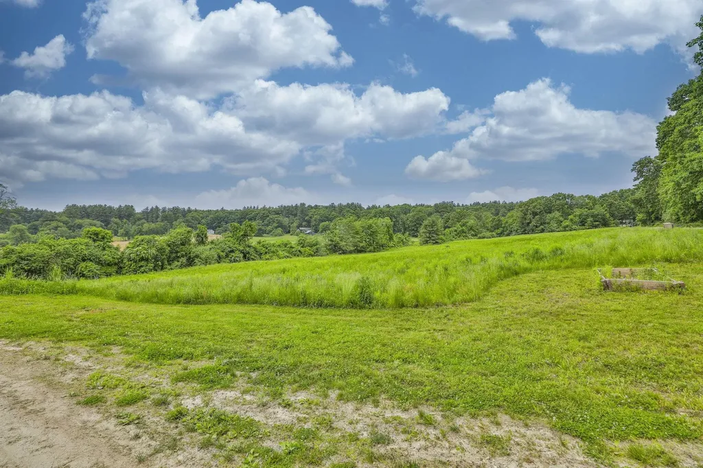 41A Howe Lane Hollis NH 03049