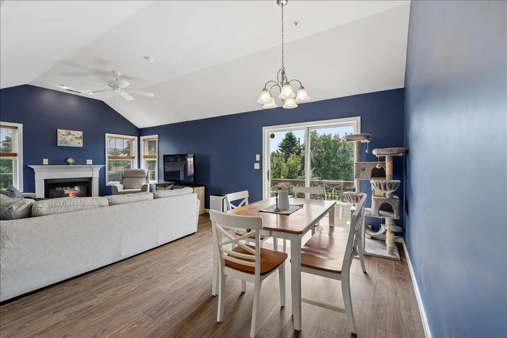 11 Edward Circle Bedford NH 03110