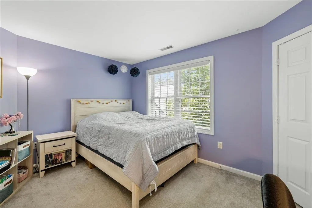 11 Edward Circle Bedford NH 03110