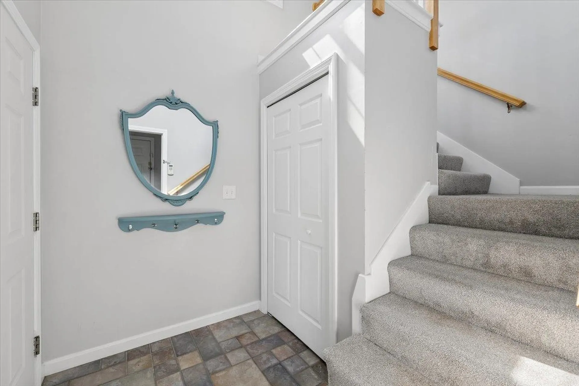 11 Edward Circle Bedford NH 03110