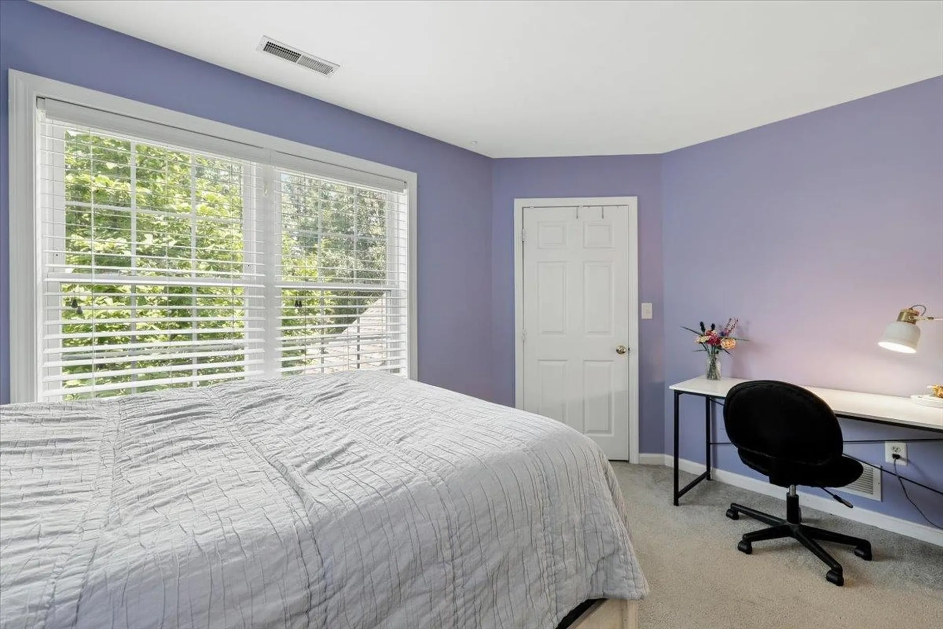 11 Edward Circle Bedford NH 03110