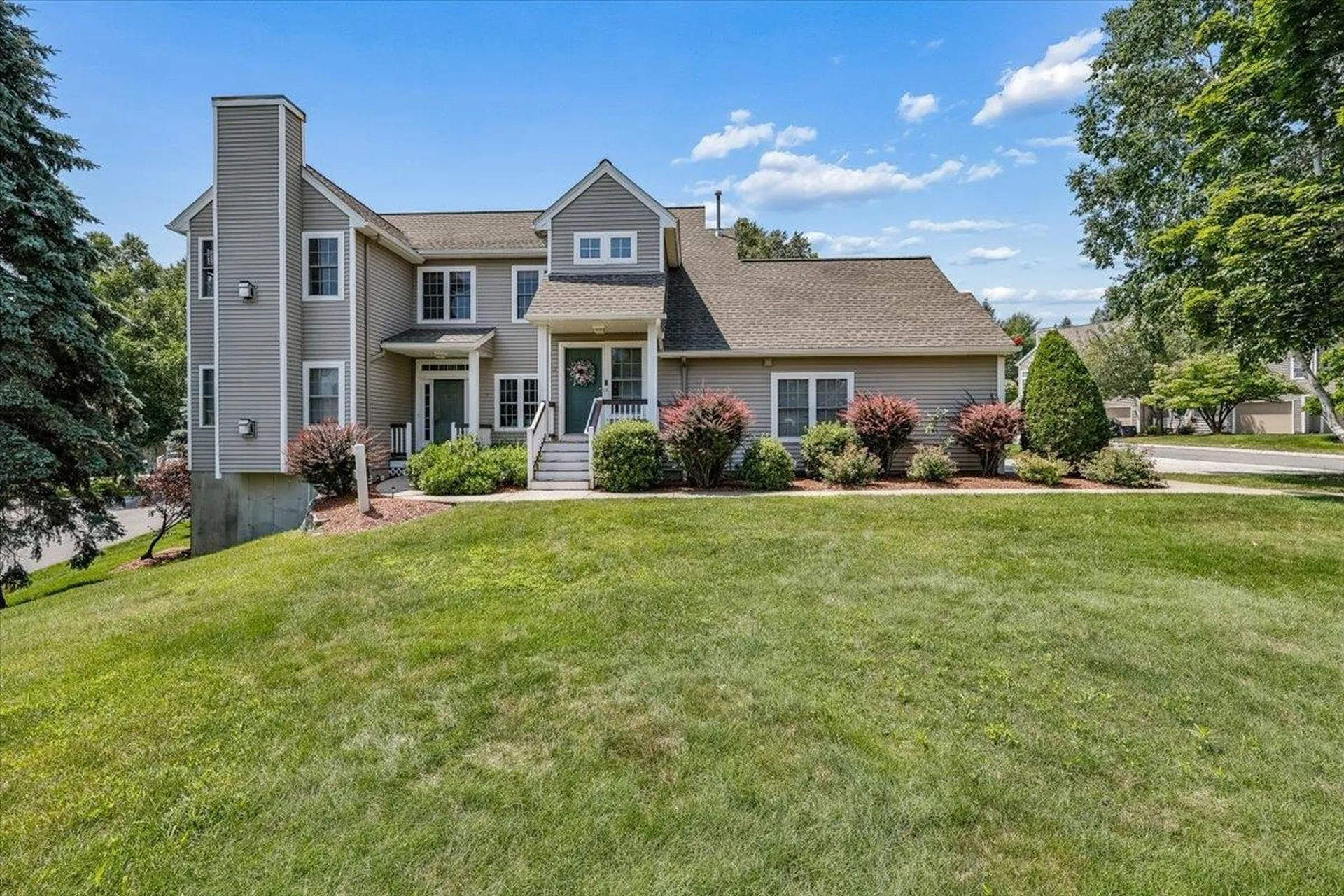 11 Edward Circle Bedford NH 03110