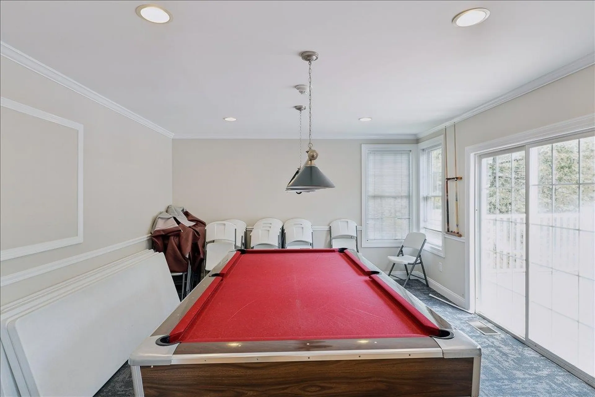 11 Edward Circle Bedford NH 03110