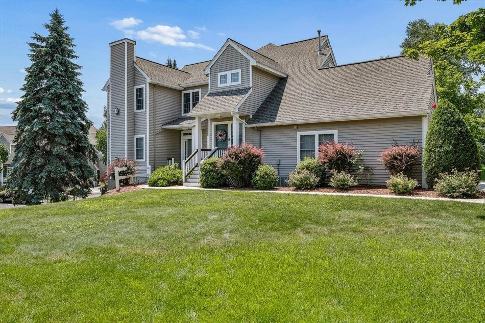11 Edward Circle Bedford NH 03110