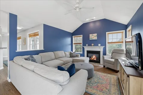 11 Edward Circle Bedford NH 03110