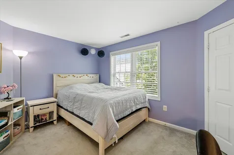 11 Edward Circle Bedford NH 03110