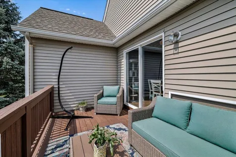 11 Edward Circle Bedford NH 03110
