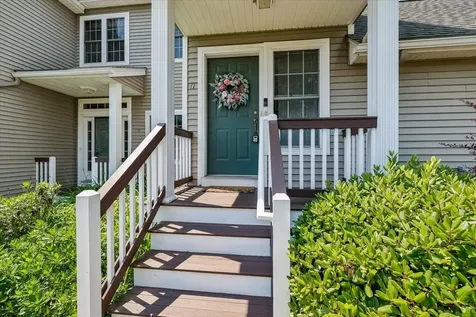 11 Edward Circle Bedford NH 03110