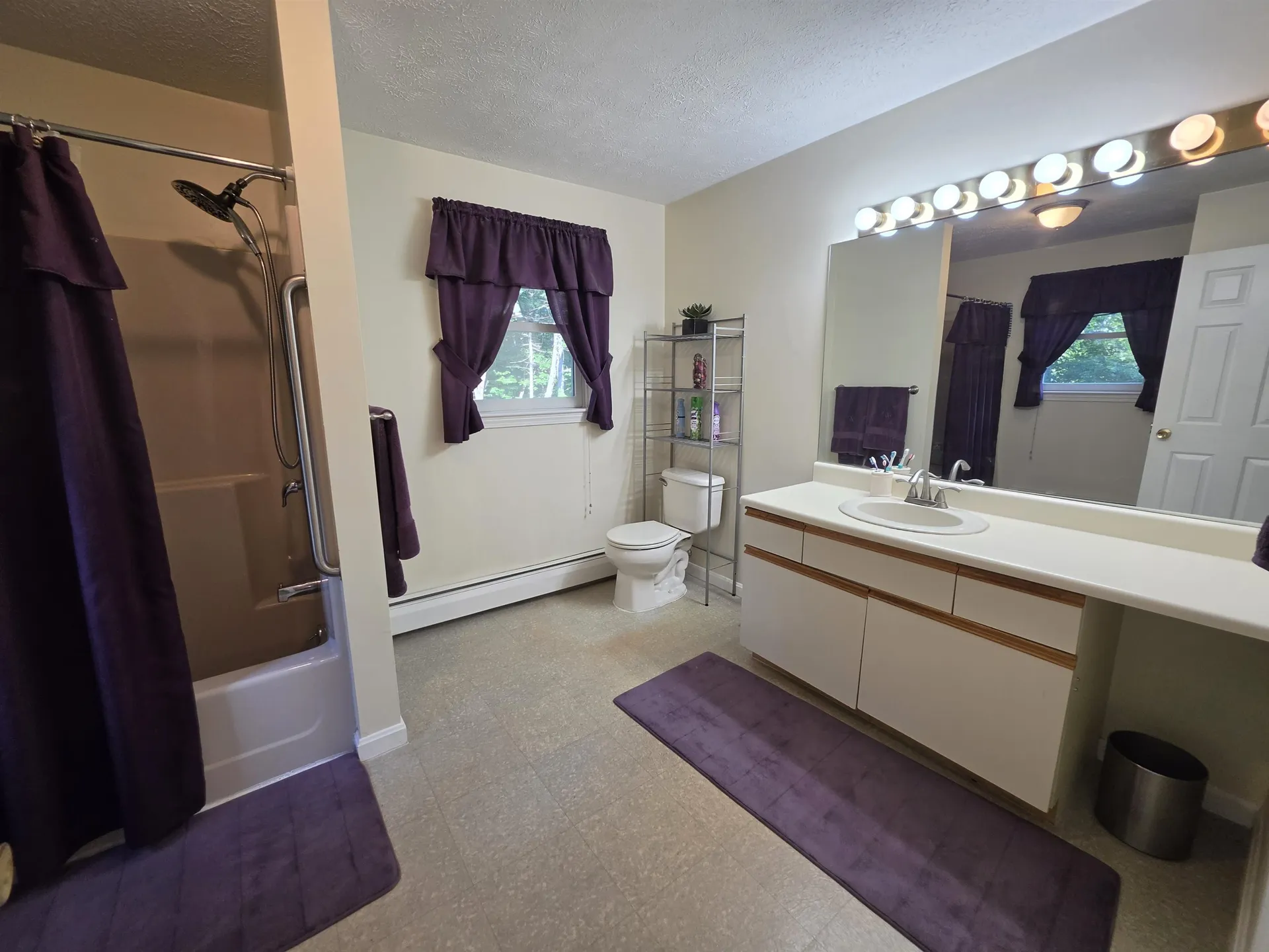 2 Isabella Drive Londonderry NH 03053