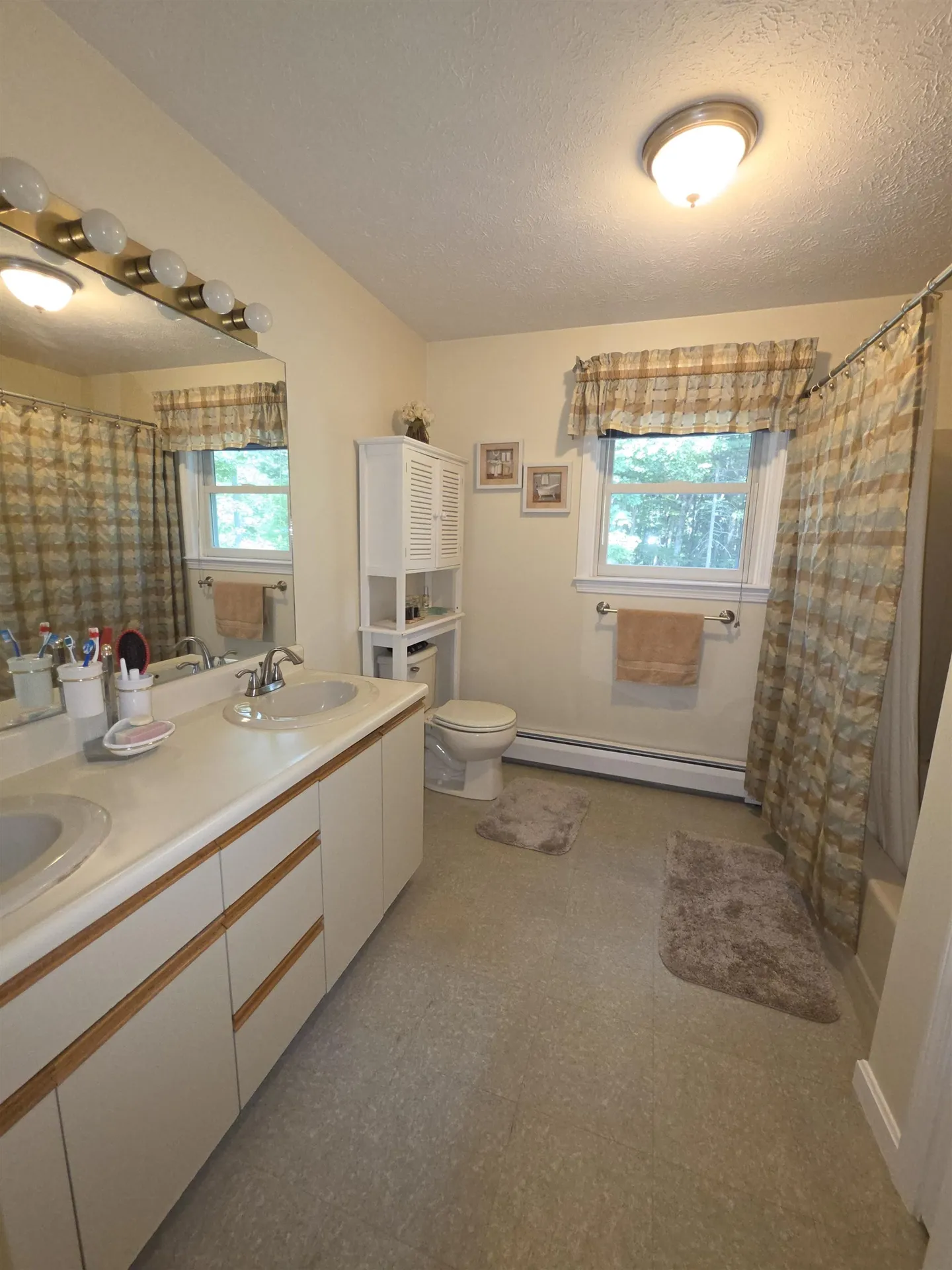 2 Isabella Drive Londonderry NH 03053