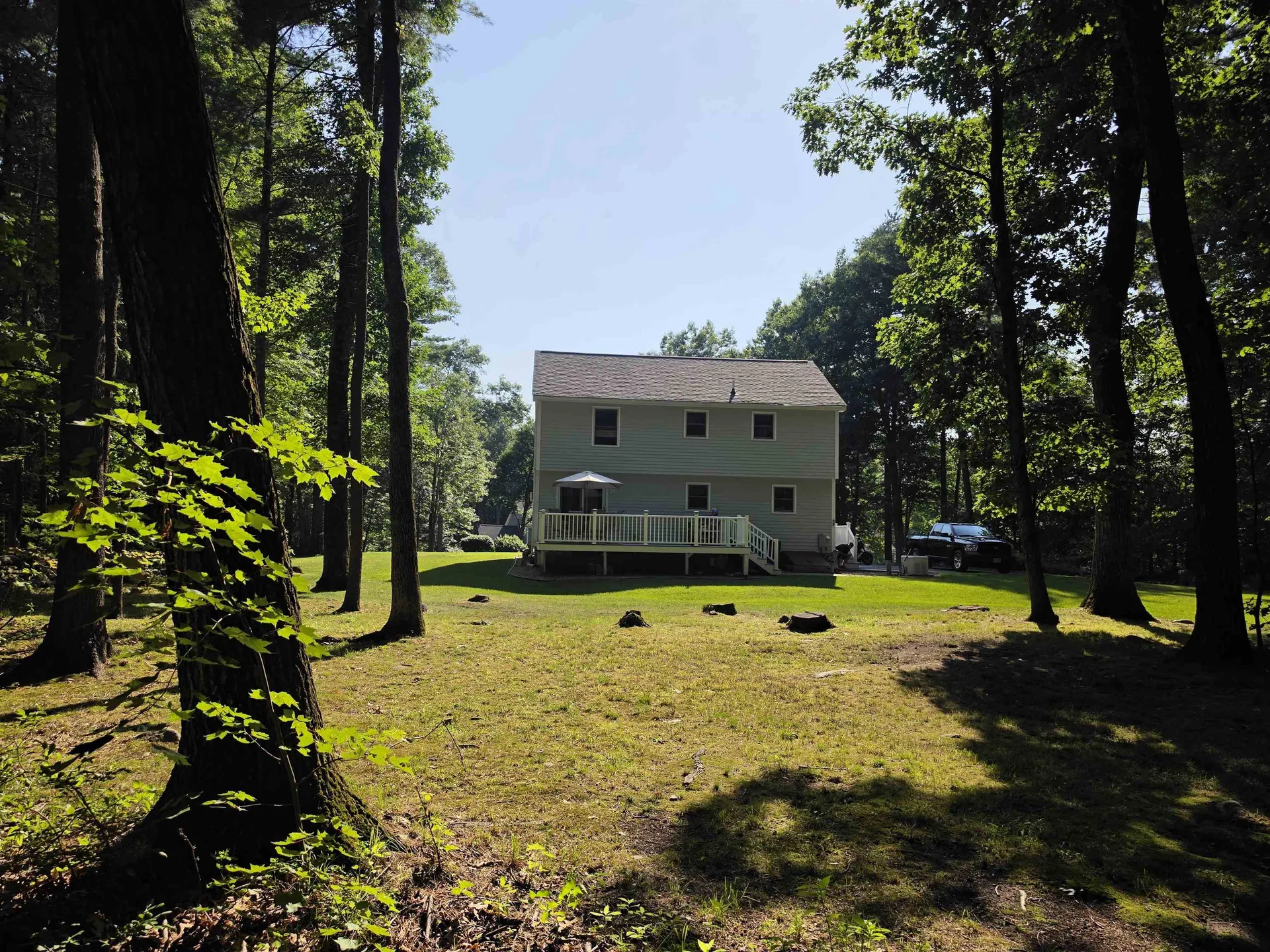 2 Isabella Drive Londonderry NH 03053