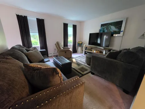 2 Isabella Drive Londonderry NH 03053