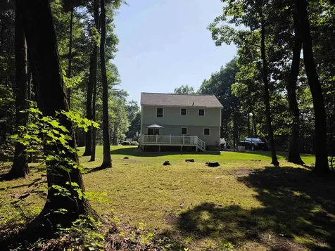 2 Isabella Drive Londonderry NH 03053