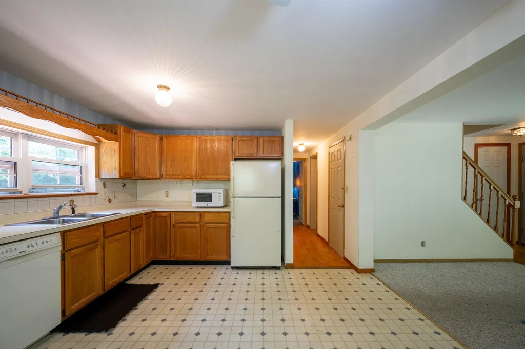 221 Steeplewood Lane Ferrisburgh VT 05456