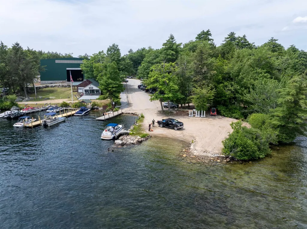 484 Long Island Road Moultonborough NH 03254