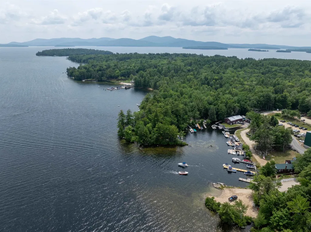 484 Long Island Road Moultonborough NH 03254