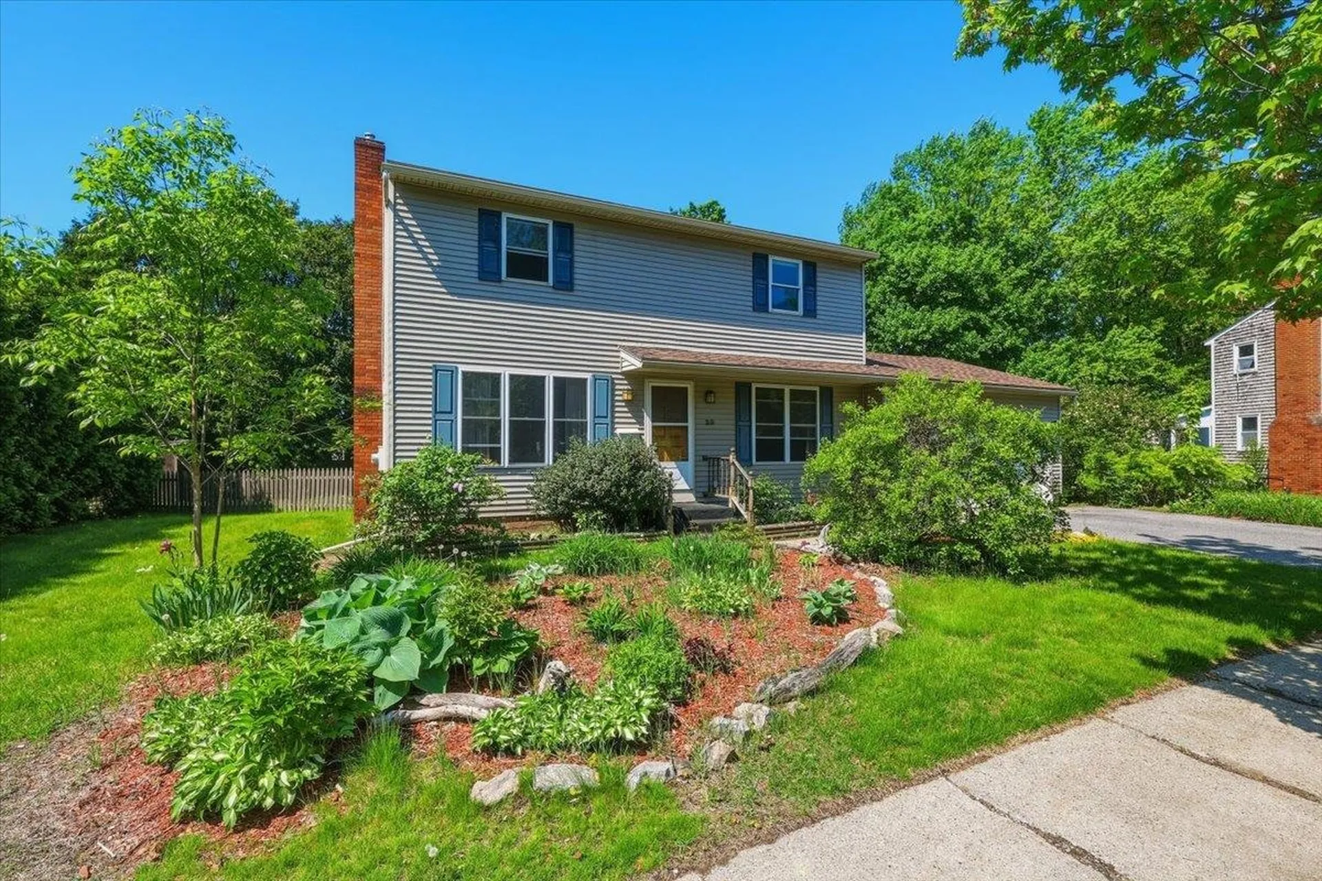 Burlington VT, 23 Blondin Circle