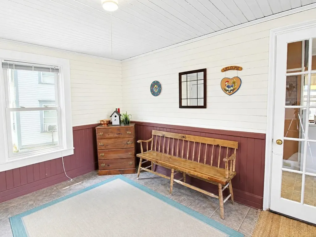 28 Diamond Street St. Albans City VT 05478