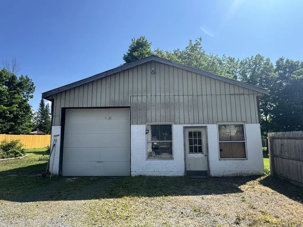 28 Diamond Street St. Albans City VT 05478