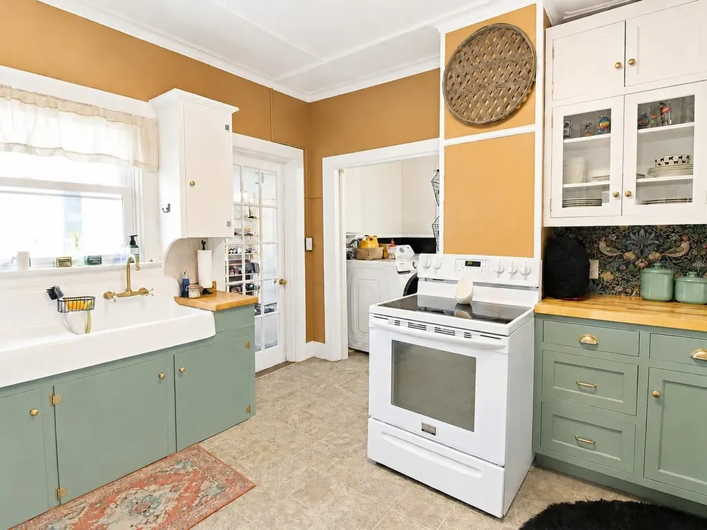 28 Diamond Street St. Albans City VT 05478
