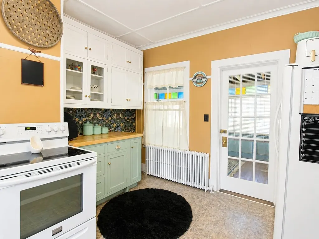 28 Diamond Street St. Albans City VT 05478