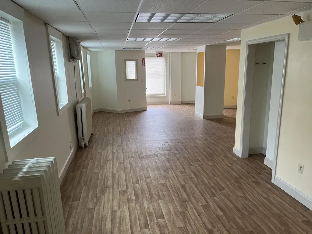 303 Pine Street Manchester NH 03103