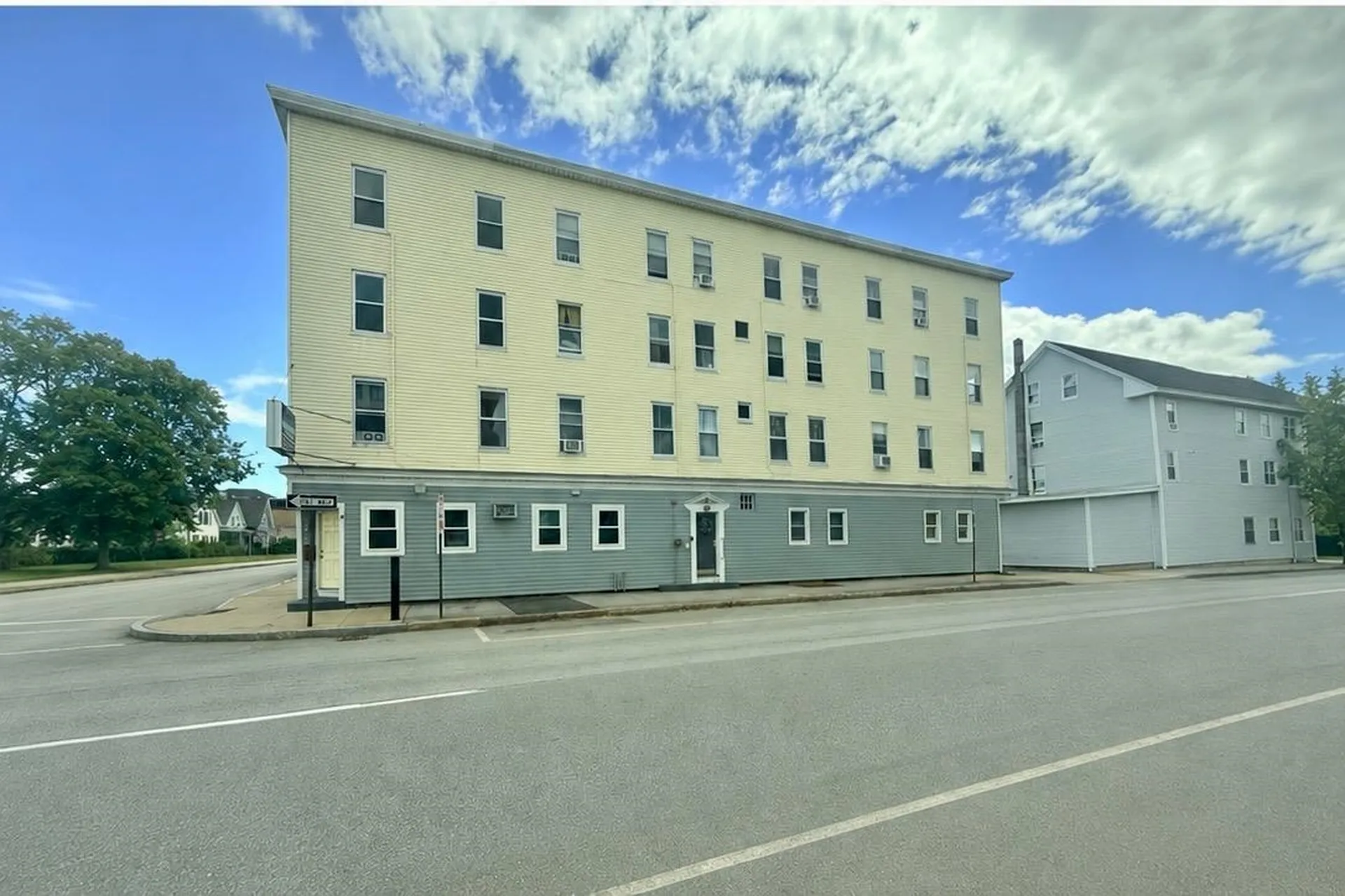 303 Pine Street Manchester NH 03103