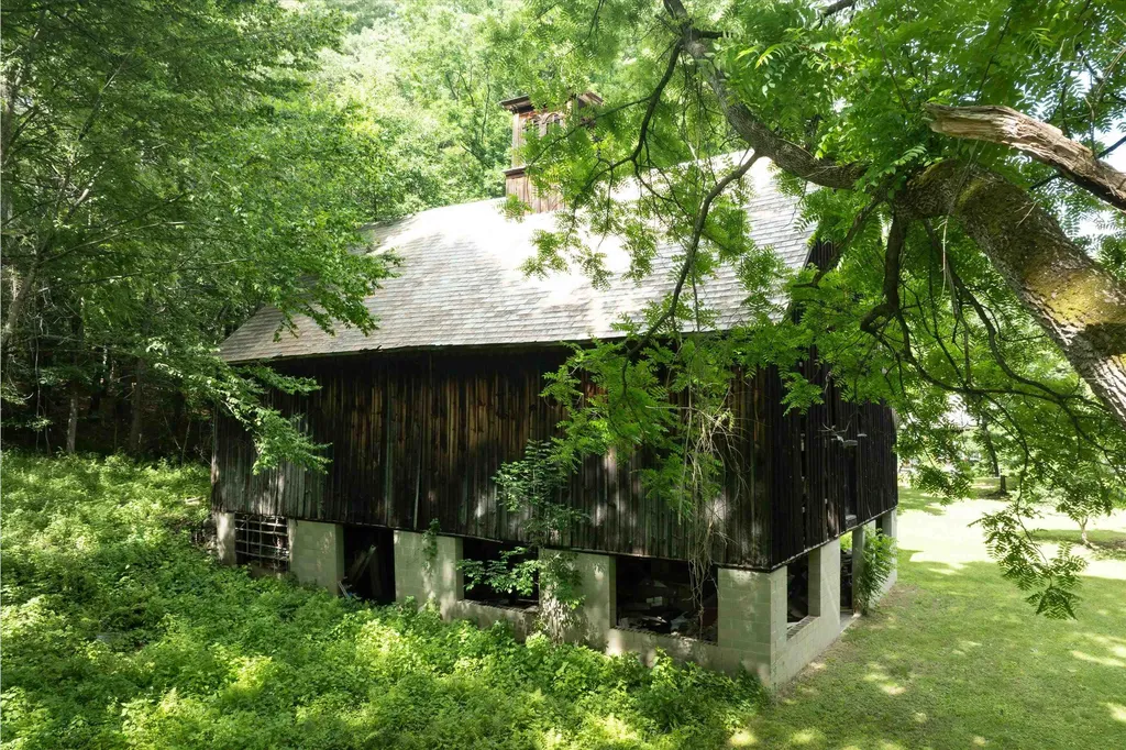 225 River Road South Putney VT 05346