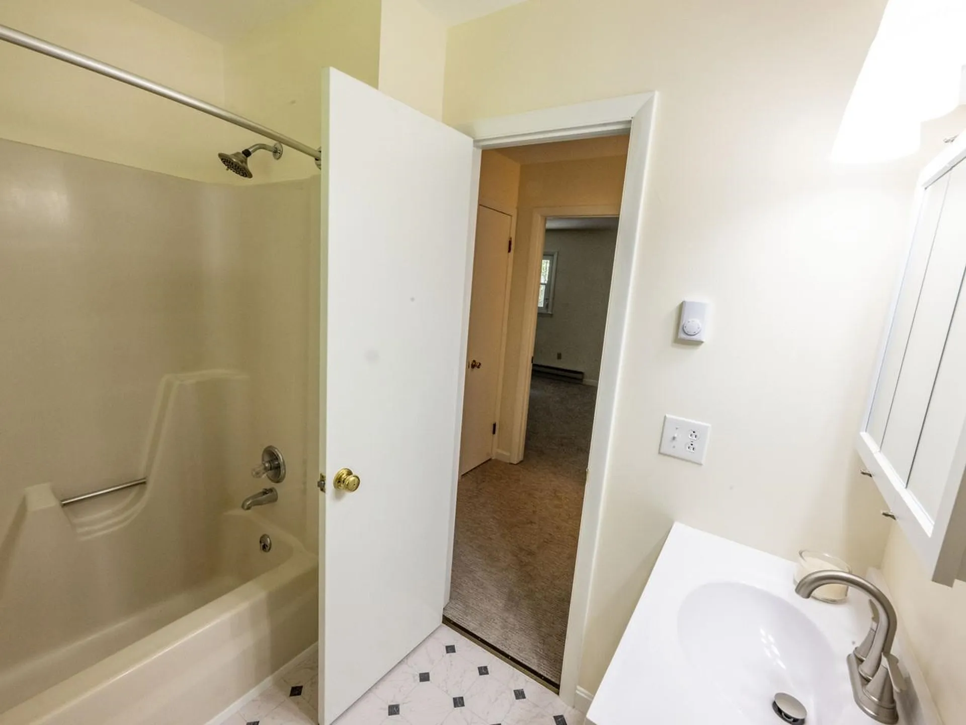 86 Pinecrest Drive Essex VT 05452
