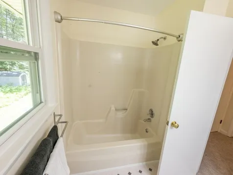 86 Pinecrest Drive Essex VT 05452