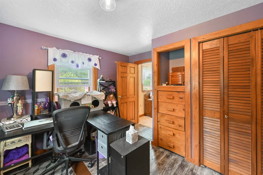 5131 Main Road Stamford VT 05352