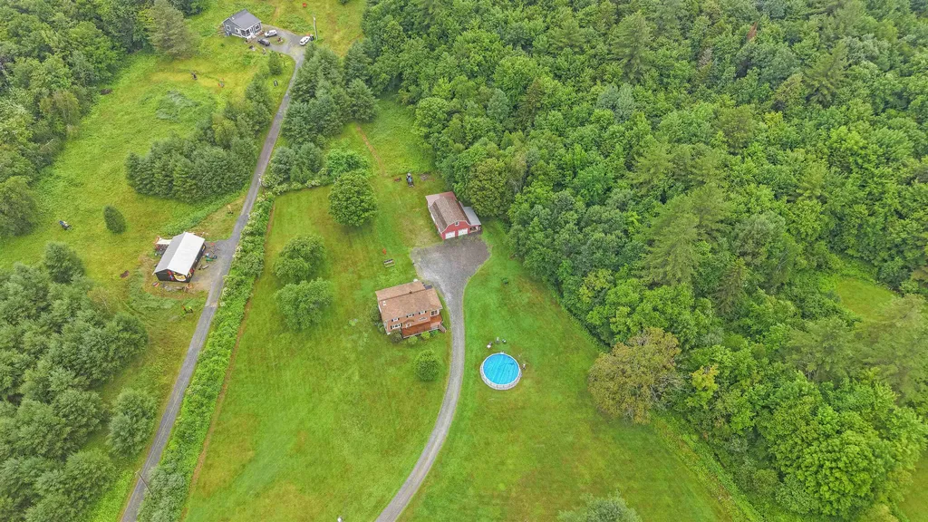 5131 Main Road Stamford VT 05352