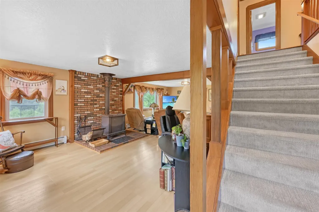 5131 Main Road Stamford VT 05352