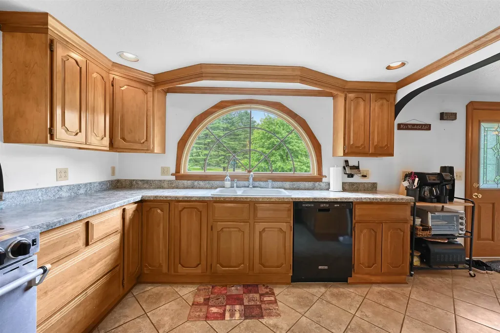 5131 Main Road Stamford VT 05352