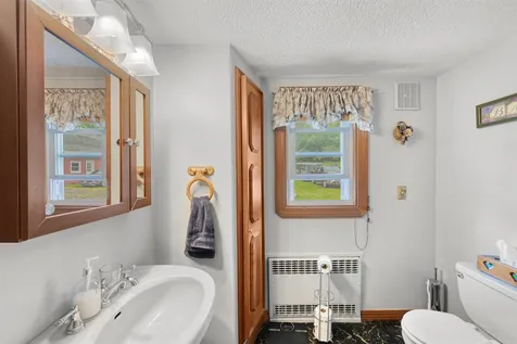 5131 Main Road Stamford VT 05352
