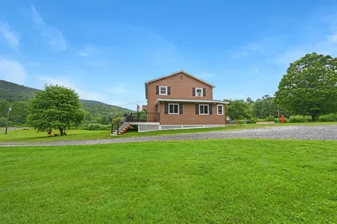 5131 Main Road Stamford VT 05352
