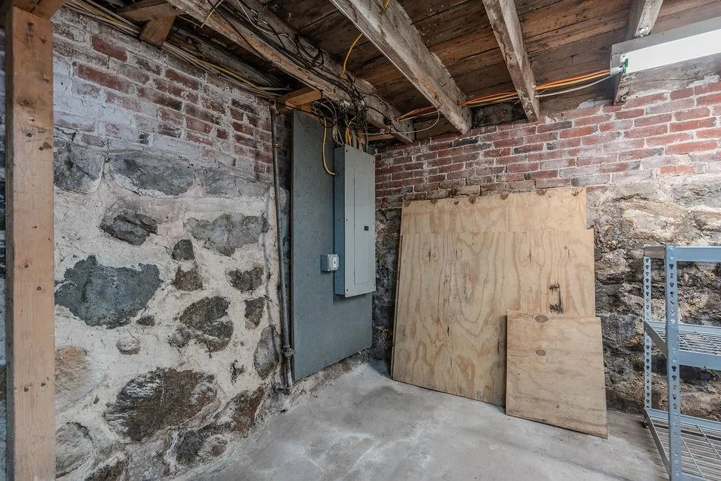 55 Charles Street Milton NH 03851