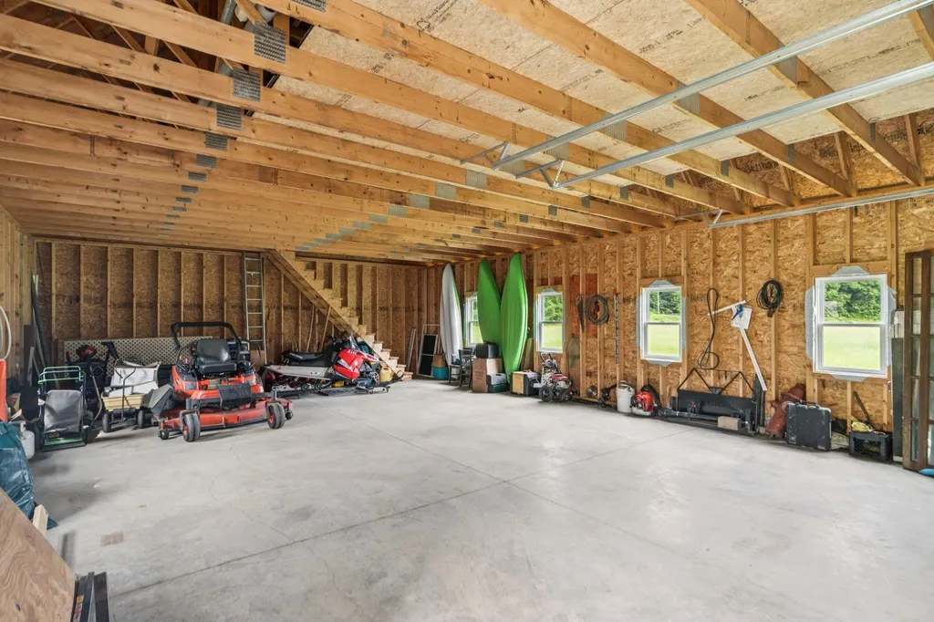 1407 Us Route 5 Weathersfield VT 05156