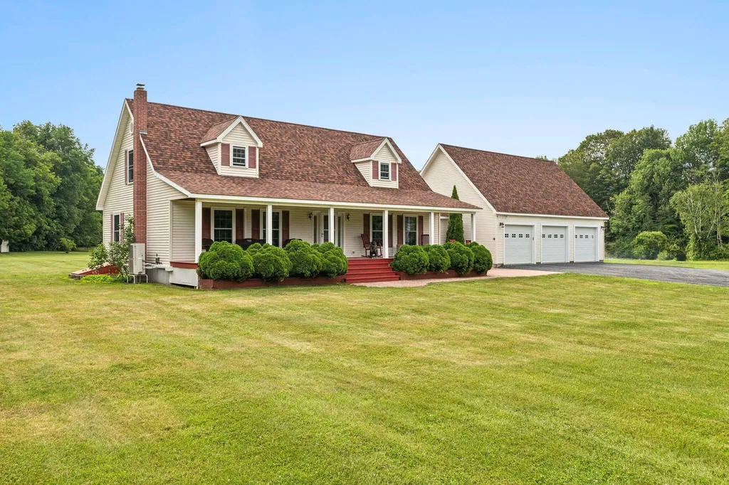 1407 Us Route 5 Weathersfield VT 05156