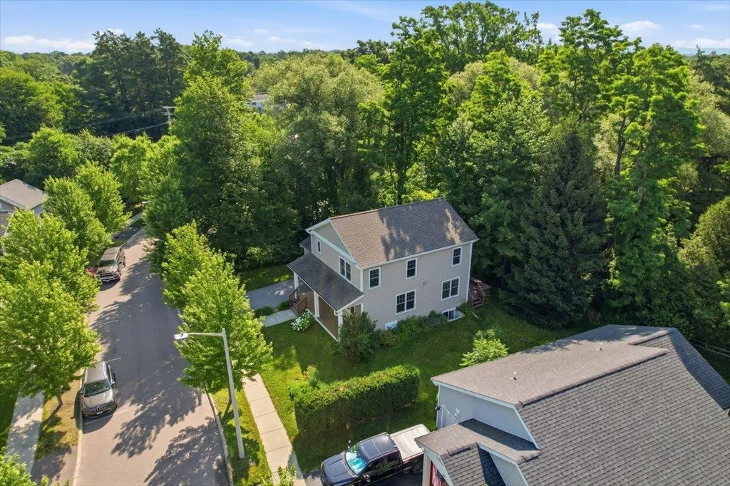 25 Staniford Farm Road Burlington VT 05408