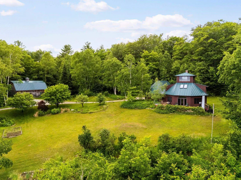133 Ben Dexter Road Topsham VT 05076